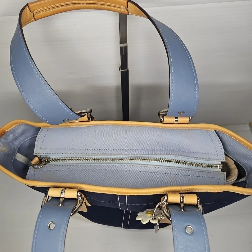 Coach Vintage Y2K SoHo Hampton Mini Daisy Canvas Tote Bag Purse L3J-4428 - Picture 6 of 12